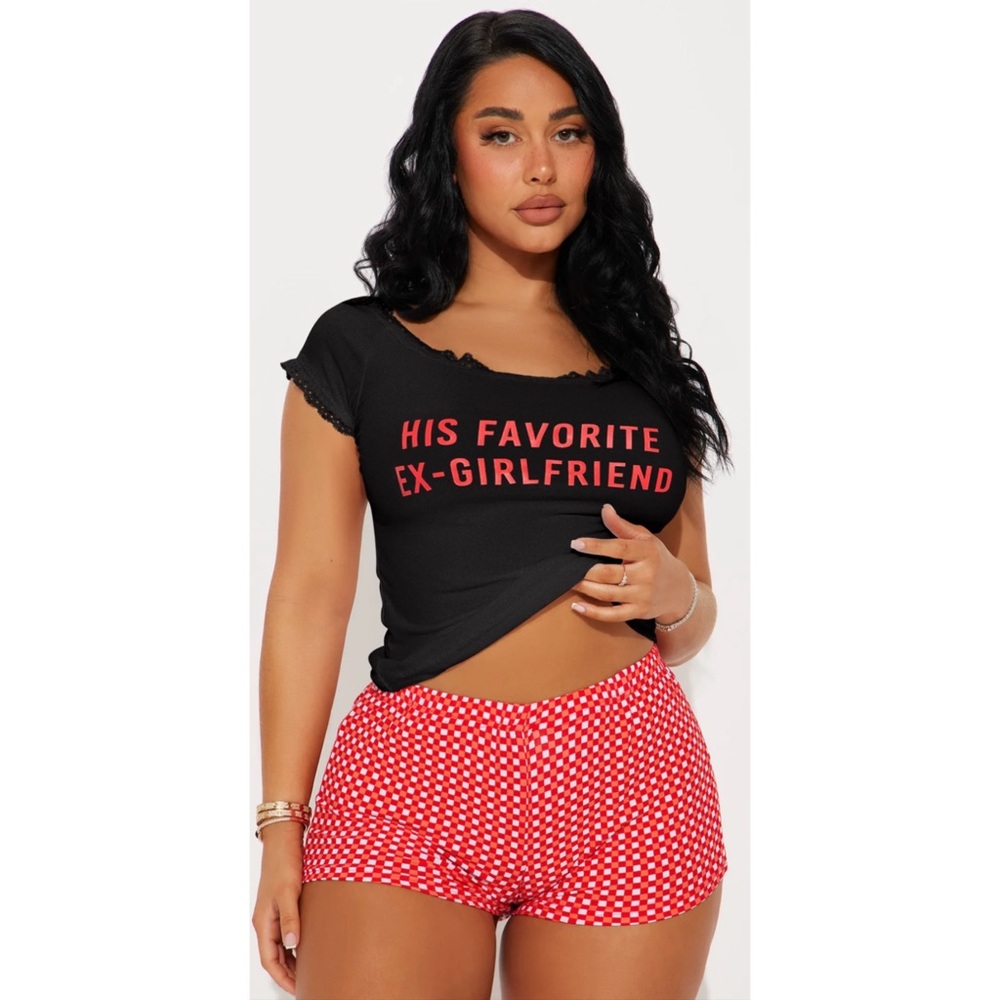 Main Character PJ Set – Red & Black – Size M – NWT